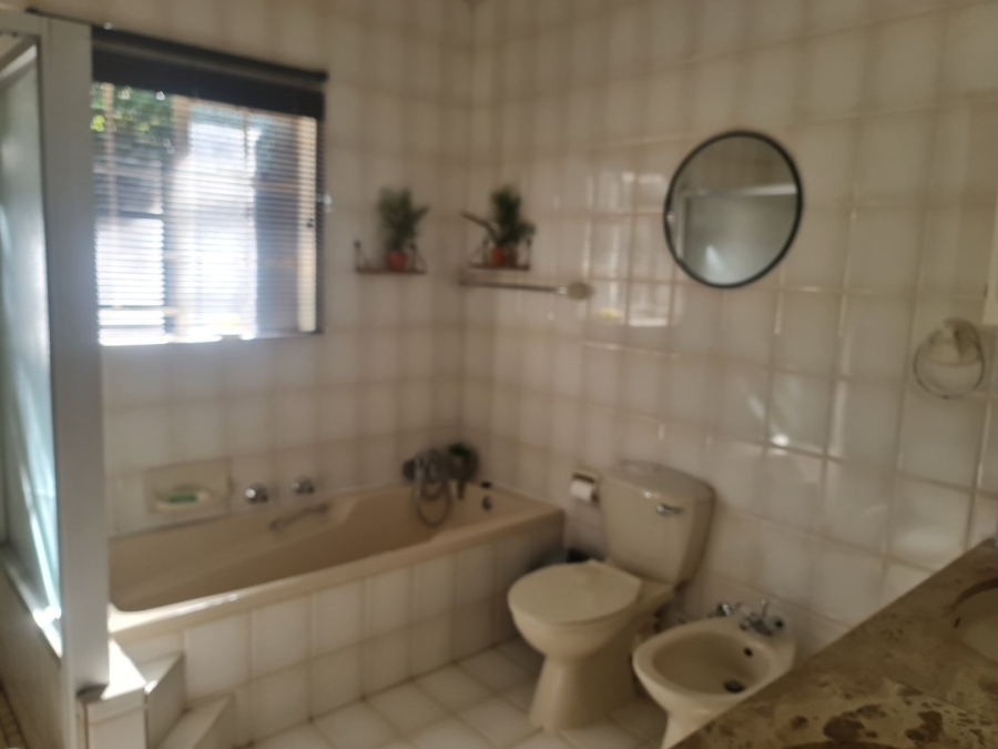 4 Bedroom Property for Sale in Safari Gardens North West